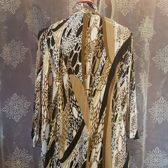 Cardigan - Picture 2 of 3